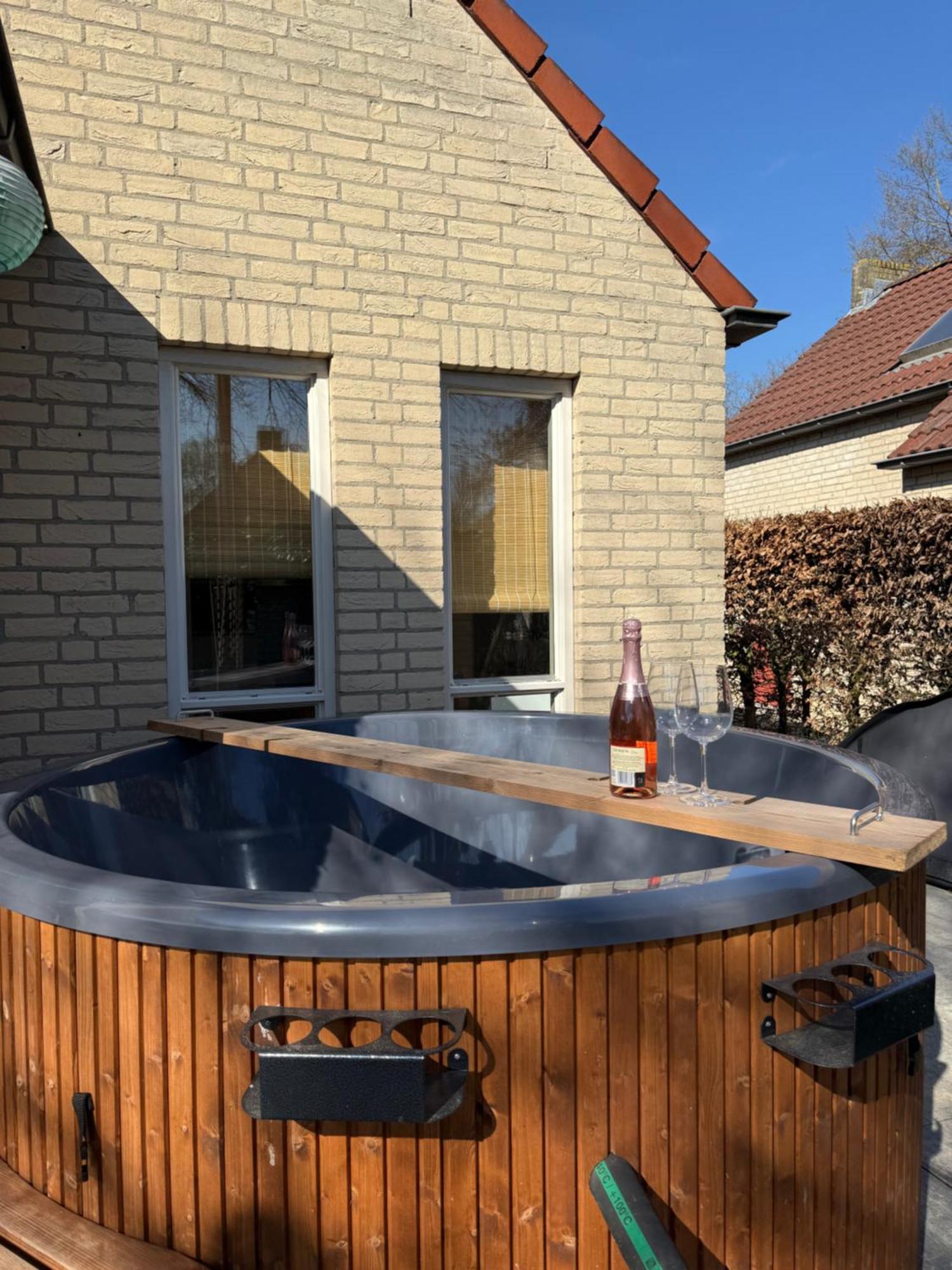 Wellness Huisje 52 Ewijk Esterno foto